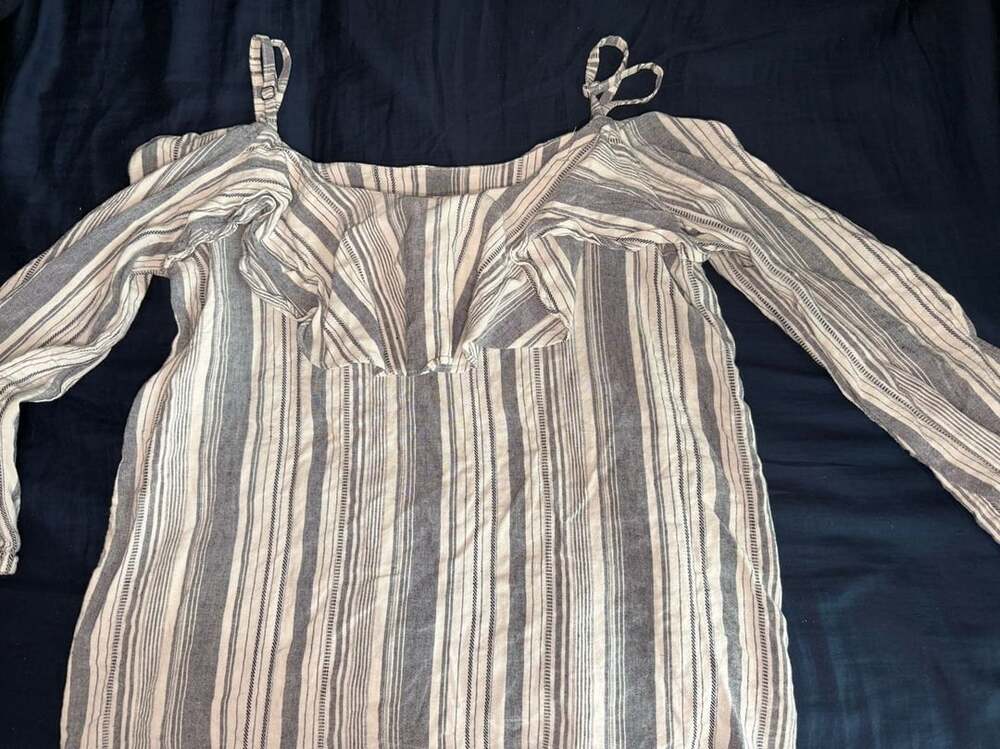 Barneys New York Striped Off-Shoulder Ruffle Blouse Size L Rayon Linen Cotton